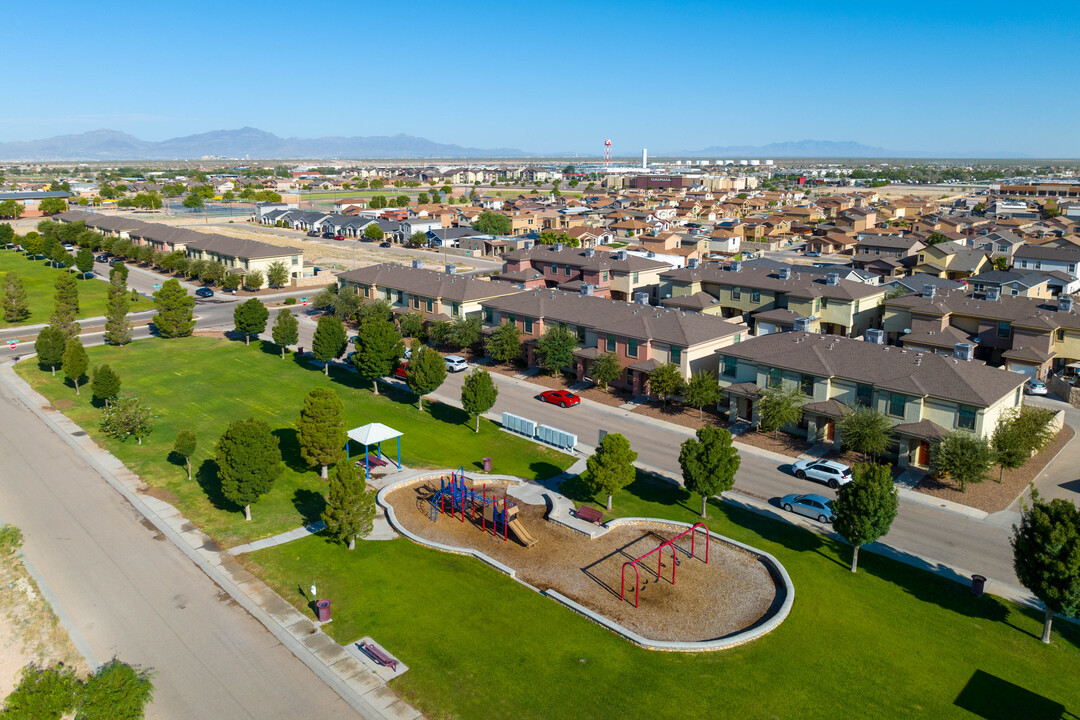 Edgerock Residential Townhomes in El Paso, TX - Building Photo