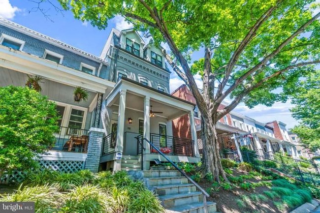 property at 761 Kenyon St NW