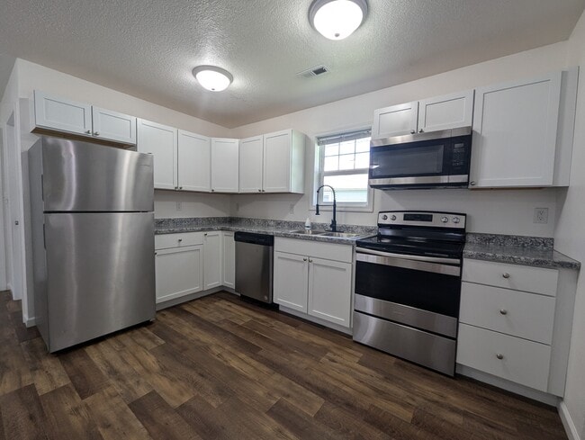 property at 401 N 3rd St