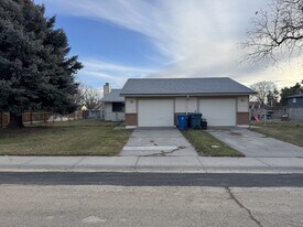 995 Terrell Dr in Mountain Home, ID - Building Photo