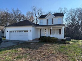1822 Holdens Hollow in Columbia, TN - Building Photo