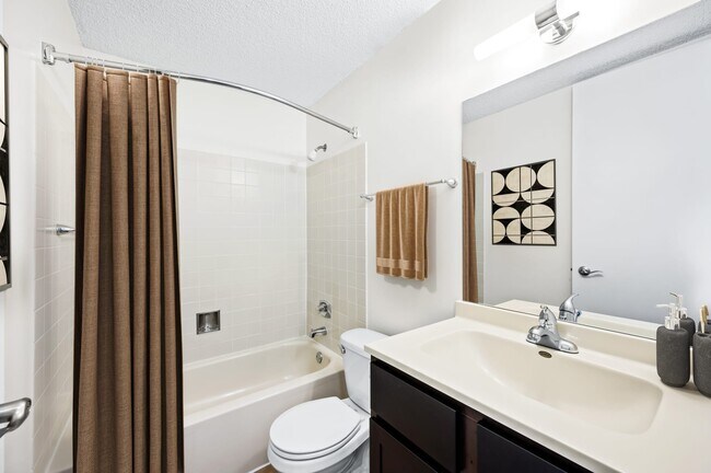 565 W Quincy St, Unit 25A in Chicago, IL - Foto de edificio - Building Photo