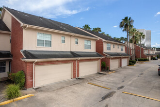 Miramar Townhomes in Houston, TX - Building Photo - Building Photo