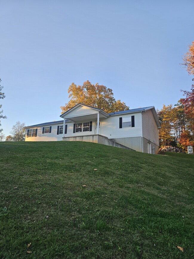 559 Robert Kelly Rd in Cutler, OH - Building Photo - Building Photo