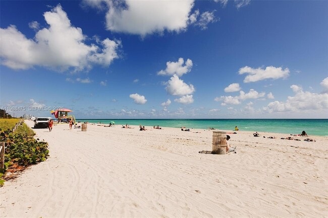 7330 Ocean Terrace in Miami Beach, FL - Building Photo - Building Photo