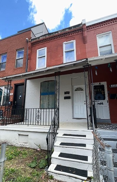 719 N Dekalb St in Philadelphia, PA - Building Photo - Building Photo