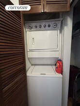 413 E 85th St in New York, NY - Building Photo - Building Photo