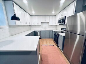 901 W Agatite Ave in Chicago, IL - Building Photo - Building Photo