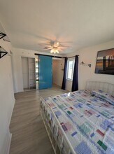 4742 21st Ave N in St. Petersburg, FL - Building Photo - Building Photo