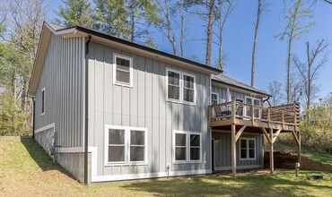 209 Fall Leaves Dr in Fairview, NC - Building Photo - Building Photo