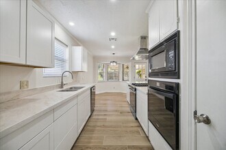 9631 Philmont Dr in Houston, TX - Building Photo - Building Photo