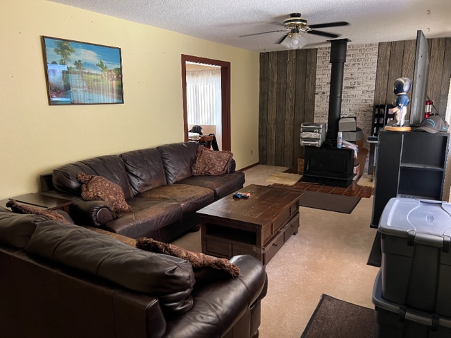1387 Matheson Dr in South Lake Tahoe, CA - Building Photo - Building Photo