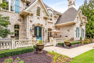 165 Ansley Way in Roswell, GA - Foto de edificio - Building Photo