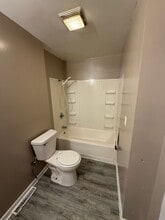 814 W Washington St in Springfield, IL - Building Photo - Building Photo
