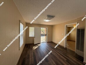 607 Delamar Ave NW in Albuquerque, NM - Building Photo - Building Photo