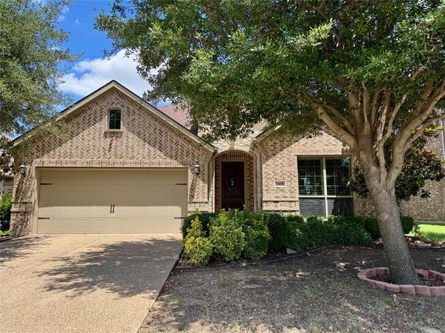 property at 1604 Medina Ln