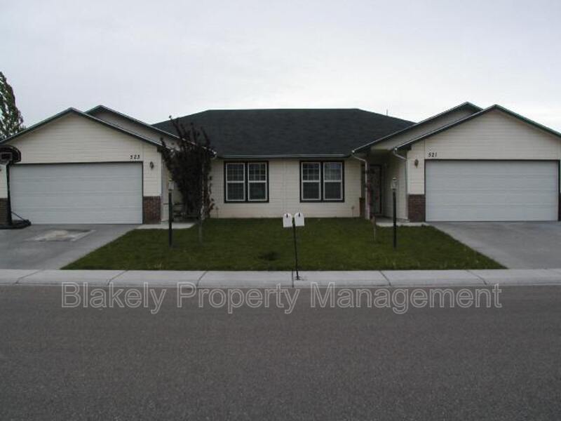 523 Alturas St in Nampa, ID - Building Photo