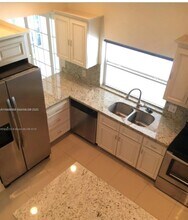 16731 SW 5th Ct in Weston, FL - Building Photo - Building Photo