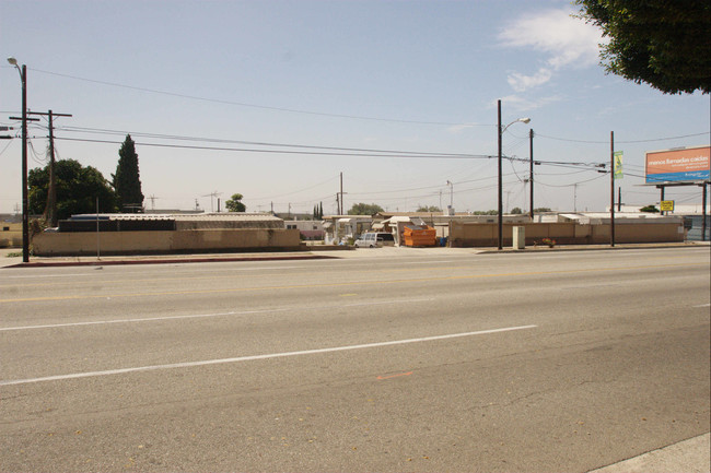 El Gardena Park in Gardena, CA - Building Photo - Building Photo