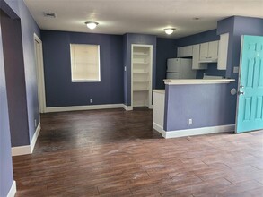 2301 Cedrick Cove in Austin, TX - Building Photo - Building Photo