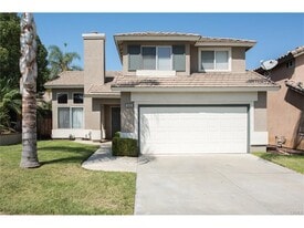 2482 Sena St in Corona, CA - Building Photo
