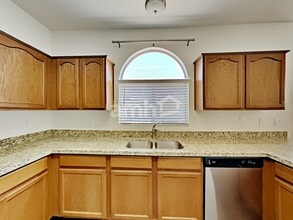 40600 N Jay Ln in San Tan Valley, AZ - Foto de edificio - Building Photo
