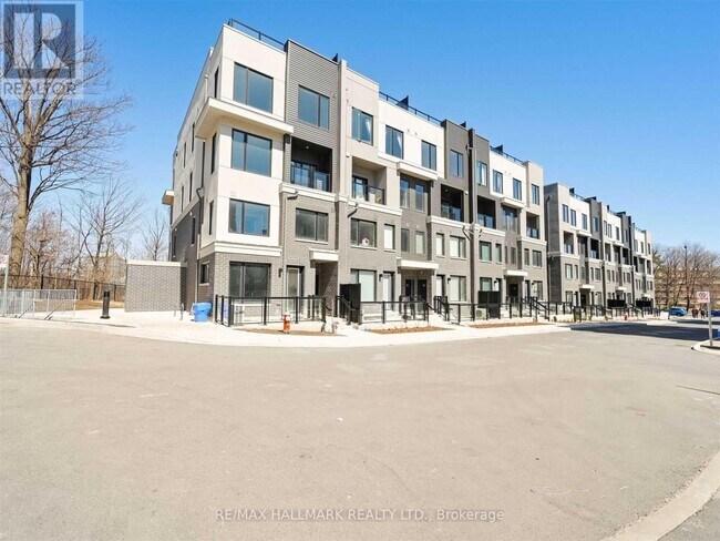 3483 Widdicombe Way in Mississauga, ON - Building Photo - Building Photo