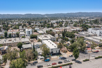 14754 Gilmore St in Van Nuys, CA - Building Photo - Building Photo