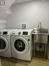 4 Windust Gate in Toronto, ON - Building Photo - Building Photo