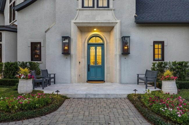 20 Lacewood Ln in Houston, TX - Foto de edificio - Building Photo