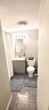 100 Marion St, Unit 33 in Brookline, MA - Foto de edificio - Building Photo