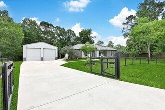 28402 Calaveras Creek Ct, Unit 5111-B in Huffman, TX - Building Photo - Building Photo