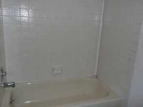 1920 Marthas Vineyard Cir in Anchorage, AK - Building Photo - Building Photo