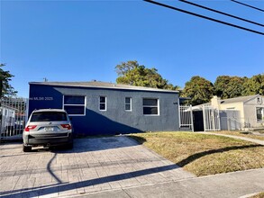 1245 NE 110th Terrace in Miami, FL - Building Photo - Building Photo