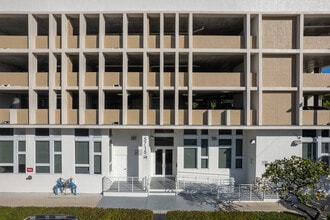 Bonita Cove in Miami, FL - Building Photo - Building Photo