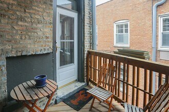 624 W Roscoe St, Unit 622-3B in Chicago, IL - Building Photo - Building Photo