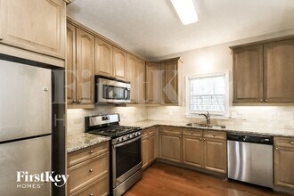 211 Bennett Farms Trail in Acworth, GA - Foto de edificio - Building Photo