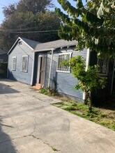 3946 S Hill St in Los Angeles, CA - Building Photo - Building Photo