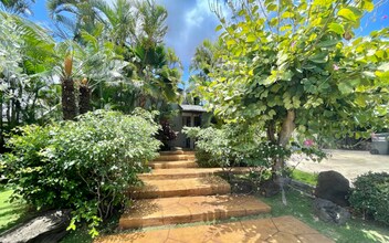 37 Hanapepe Loop in Honolulu, HI - Building Photo - Building Photo