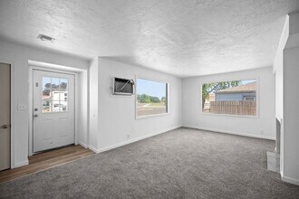 308 E 7th Ave in Ritzville, WA - Building Photo - Building Photo