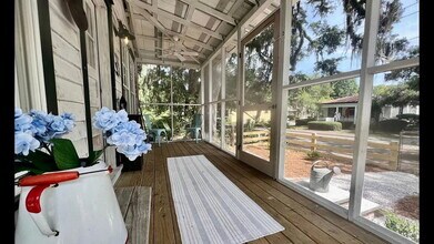 209 Bluffton Rd in Bluffton, SC - Building Photo - Building Photo