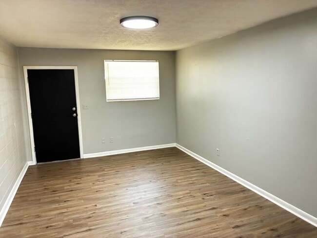 7138 Conant Ave in Jacksonville, FL - Building Photo - Building Photo