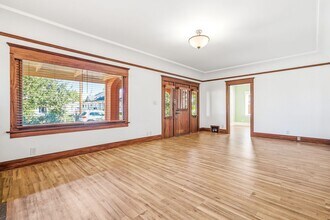 314 E Palmyra Ave in Orange, CA - Building Photo - Building Photo