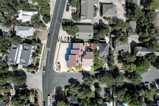 1500 Woodlawn Blvd in Austin, TX - Building Photo - Building Photo