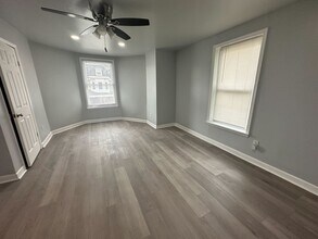 529 Brinton St in Philadelphia, PA - Building Photo - Building Photo