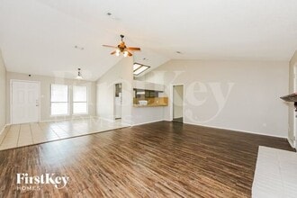 3225 Amber Dr S in Fort Worth, TX - Building Photo - Building Photo