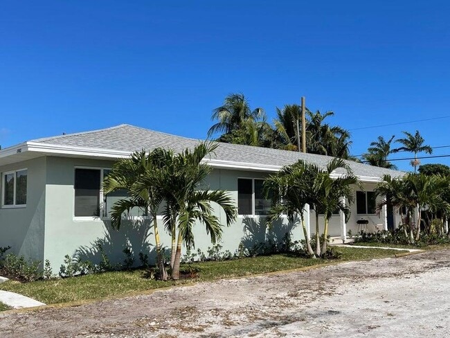 property at 1502 N J St