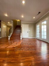 10087 Emerald Grove Dr in Elk Grove, CA - Building Photo - Building Photo