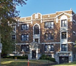 4417 Forest Park Ave in St. Louis, MO - Building Photo - Building Photo