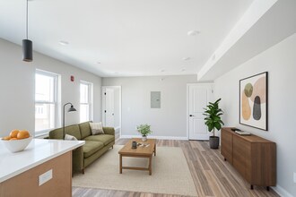 133 S 57th St, Unit 3 in Philadelphia, PA - Building Photo - Building Photo